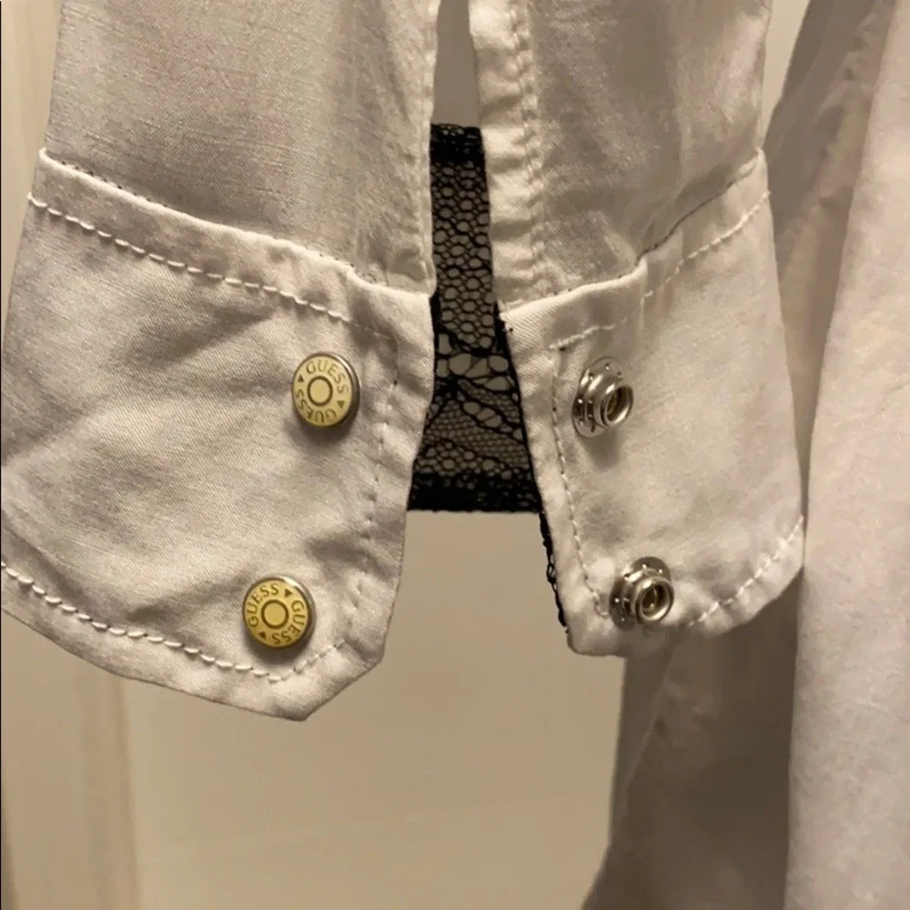 Vintage NWT Guess button up - Picture 6 of 7